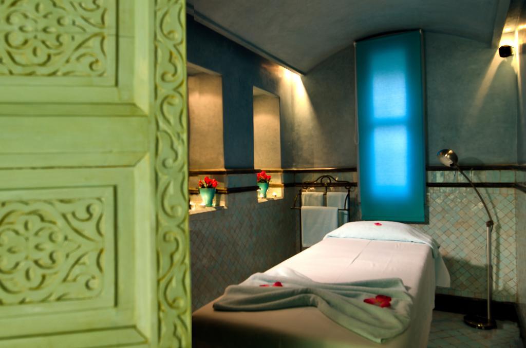 Tigmiza Boutique Hotel & Spa Ouled Jelal Kültér fotó A treatment room at the Bvlgari Spa